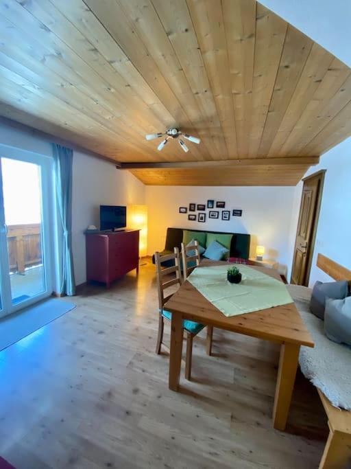 Alpenchalet Basecamp Apartment 2 ซังต์ มาร์ติน อัม เทนเนนเกอเบียร์เกอ ภายนอก รูปภาพ