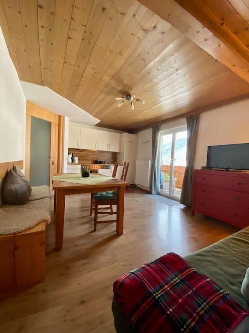 Alpenchalet Basecamp Apartment 2 ซังต์ มาร์ติน อัม เทนเนนเกอเบียร์เกอ ภายนอก รูปภาพ
